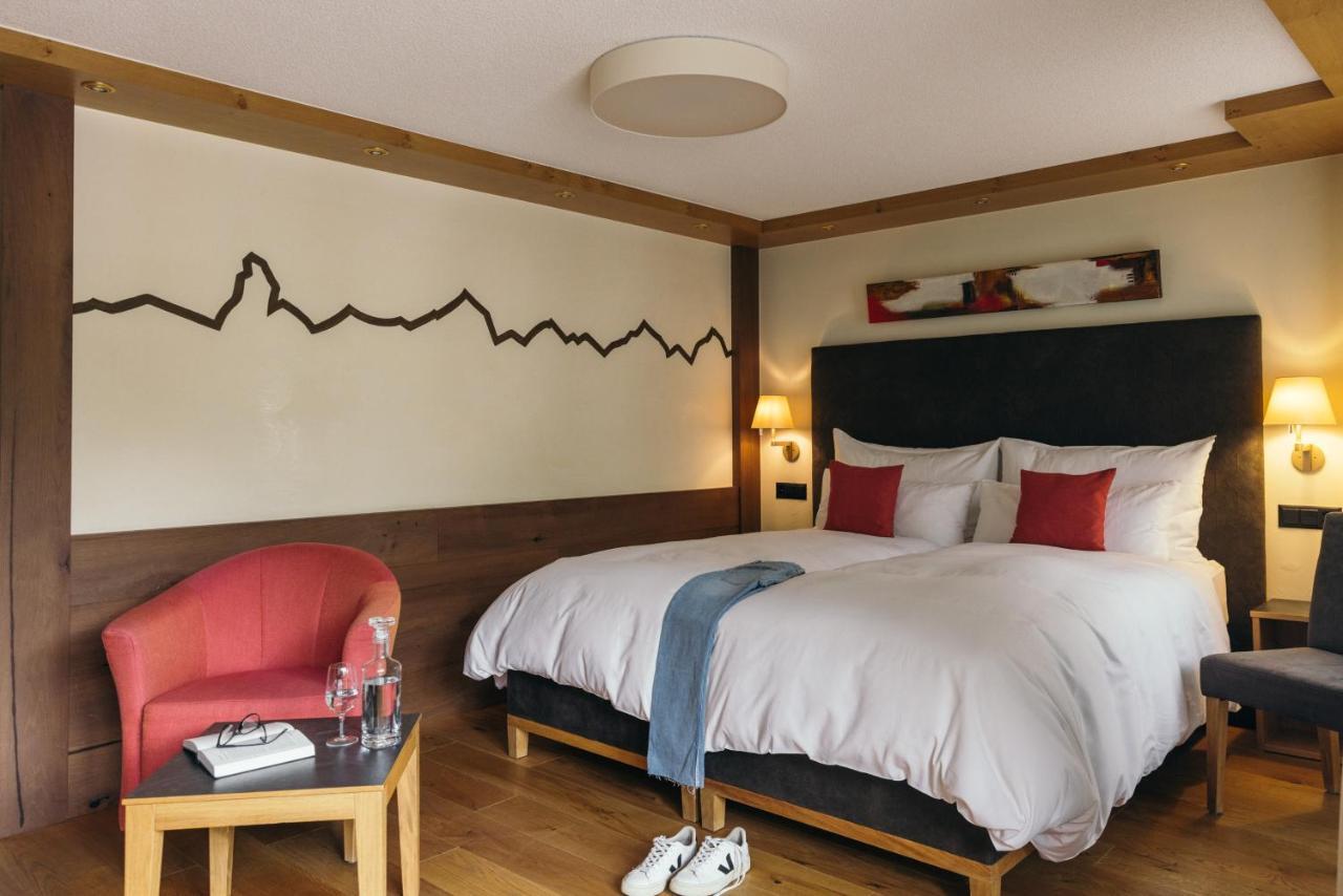 La Couronne Hotel & Spa Zermatt Room photo