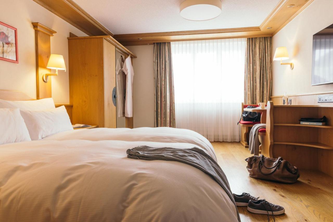 La Couronne Hotel & Spa Zermatt Room photo